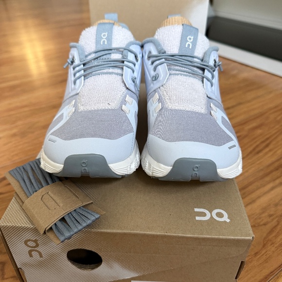 On Cloud 5 Terry – Women’s 8.5 – Heather/White – Brand New - Picture 8 of 8